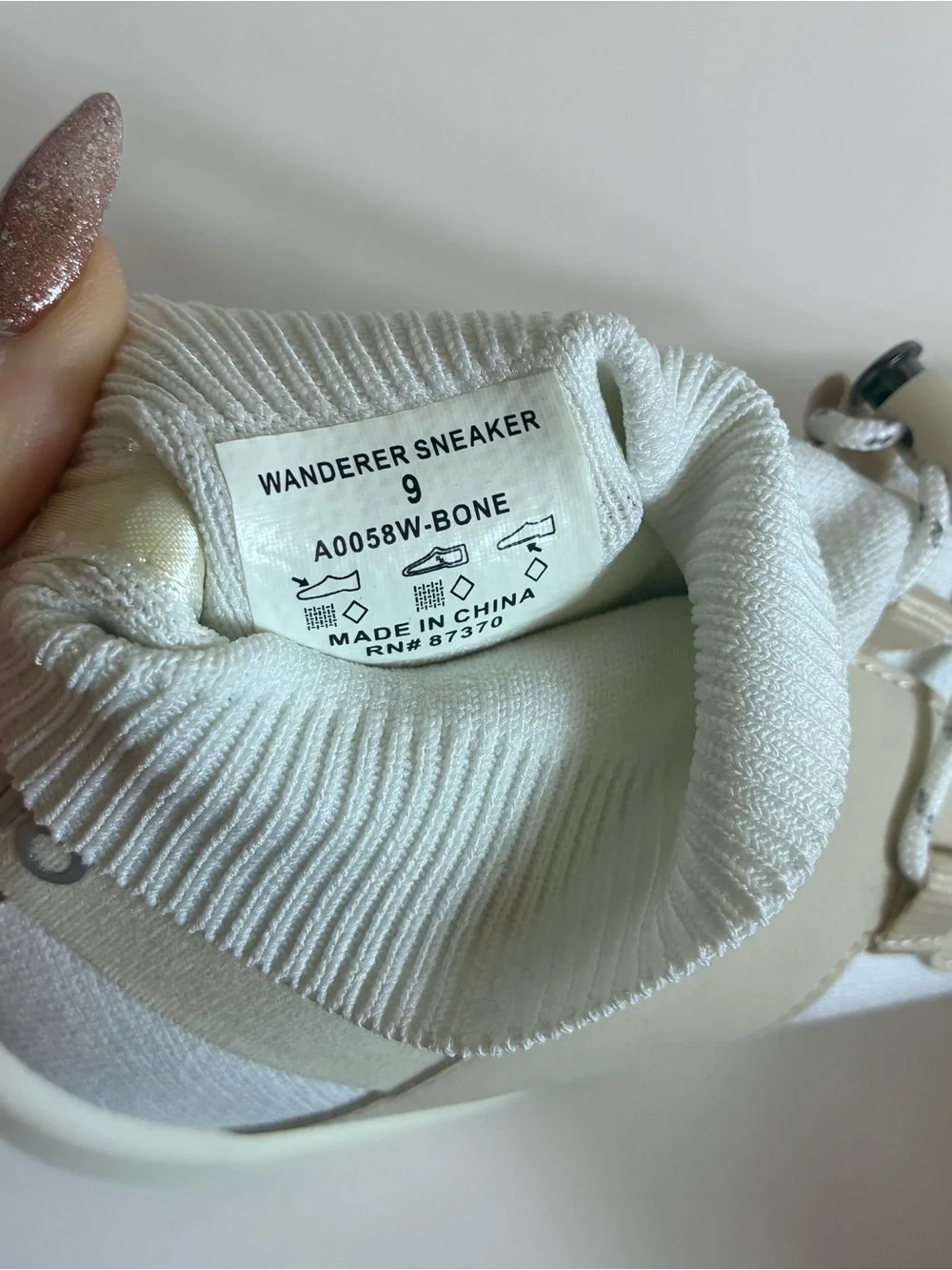 Alo Wanderer Womems Size 9 Sneakers High Top Sock Shoes Bone White Athleisure